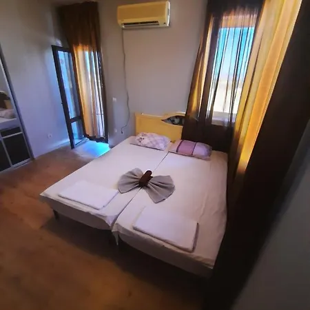 Beautiful 2-Bed Villa In Cholakova Cheshma Луксозна вила Кошарица